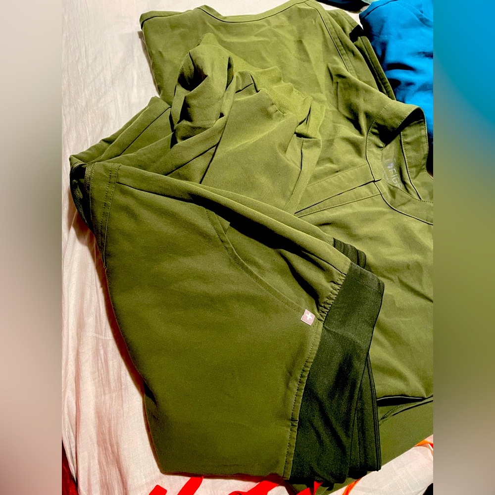 Olive green fig set